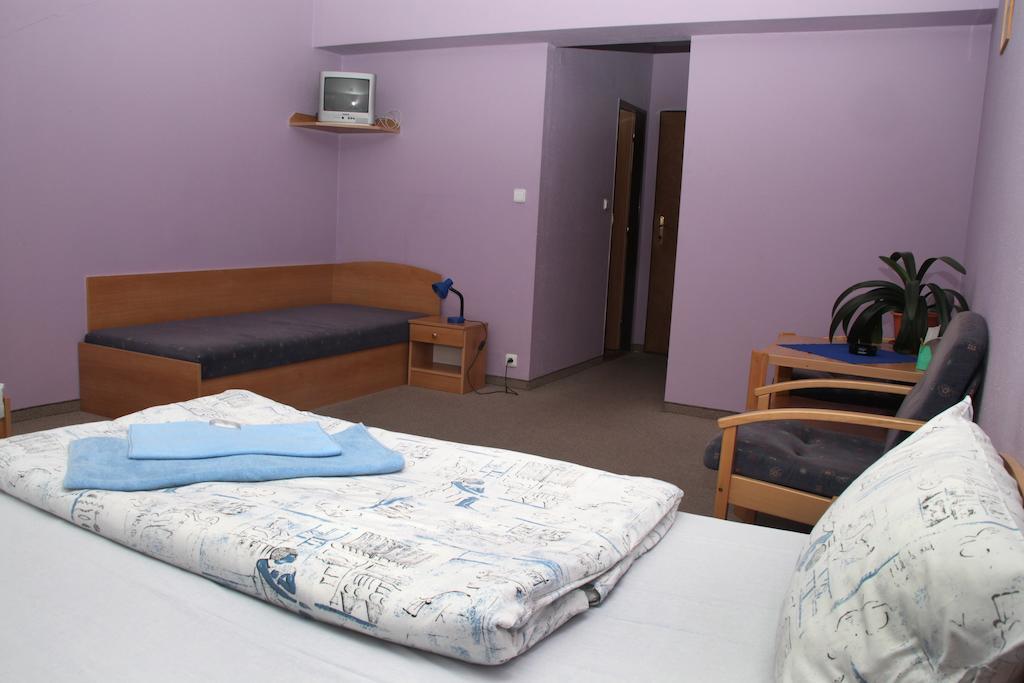 Mondeo Prague Hotel Екстериор снимка